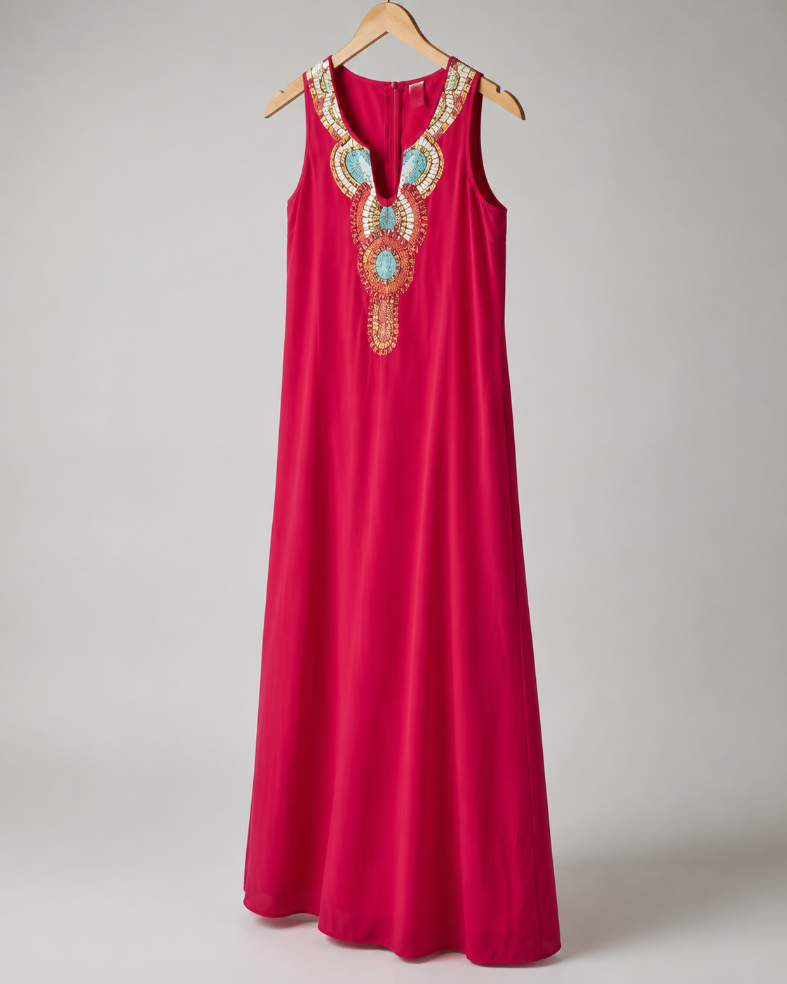 Marlowe Stufen-Maxikleid Vorderansicht