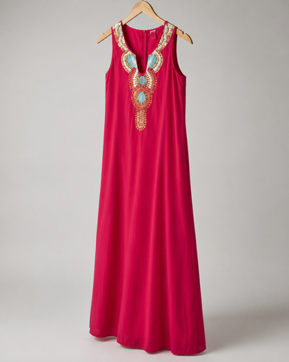 Marlowe Stufen-Maxikleid Vorderansicht