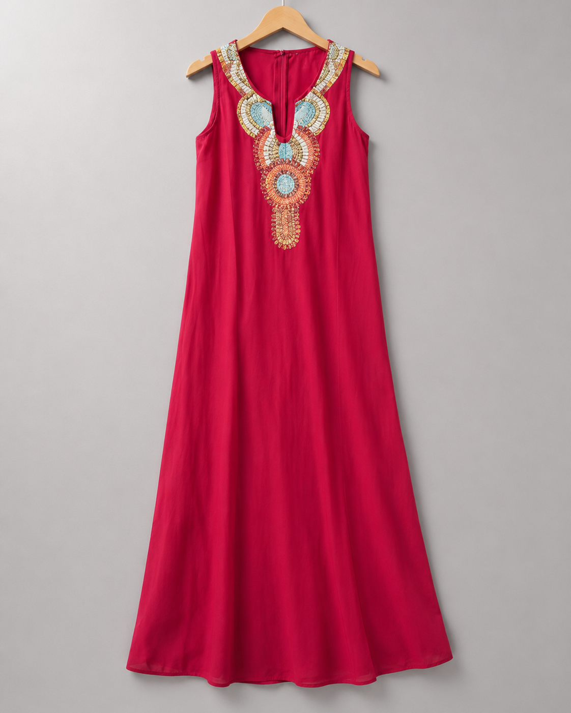 Marlowe Stufen-Maxikleid Seitenansicht
